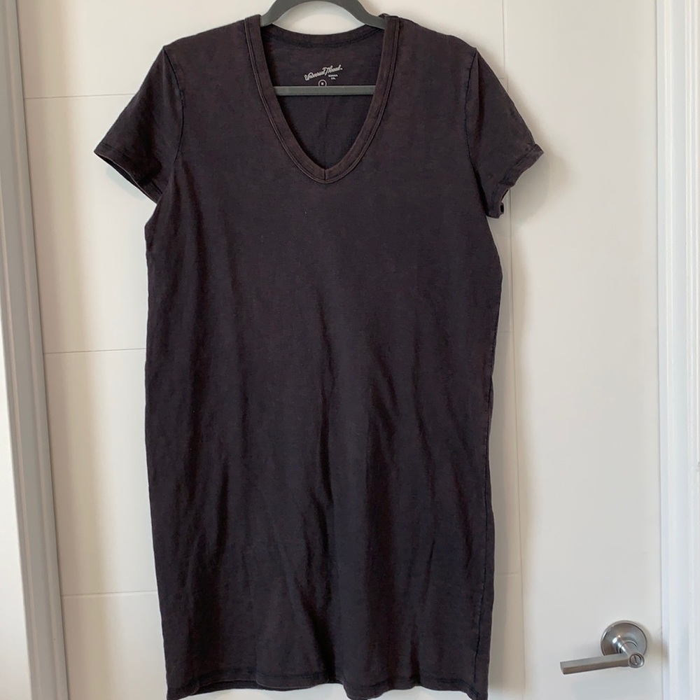 NWOT Gray Universal thread t-shirt dress